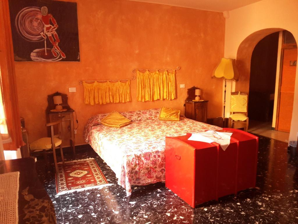 B&B Au Caruggiu Ceriale Habitación foto